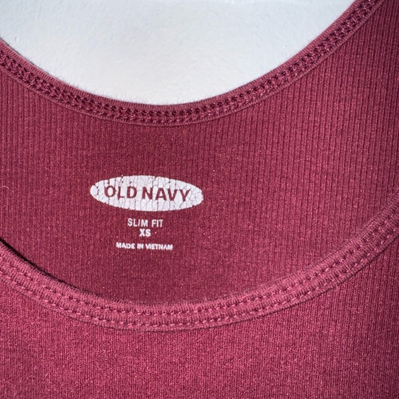 Old navy tank top-slim fit (size xs) - Picture 4 of 4